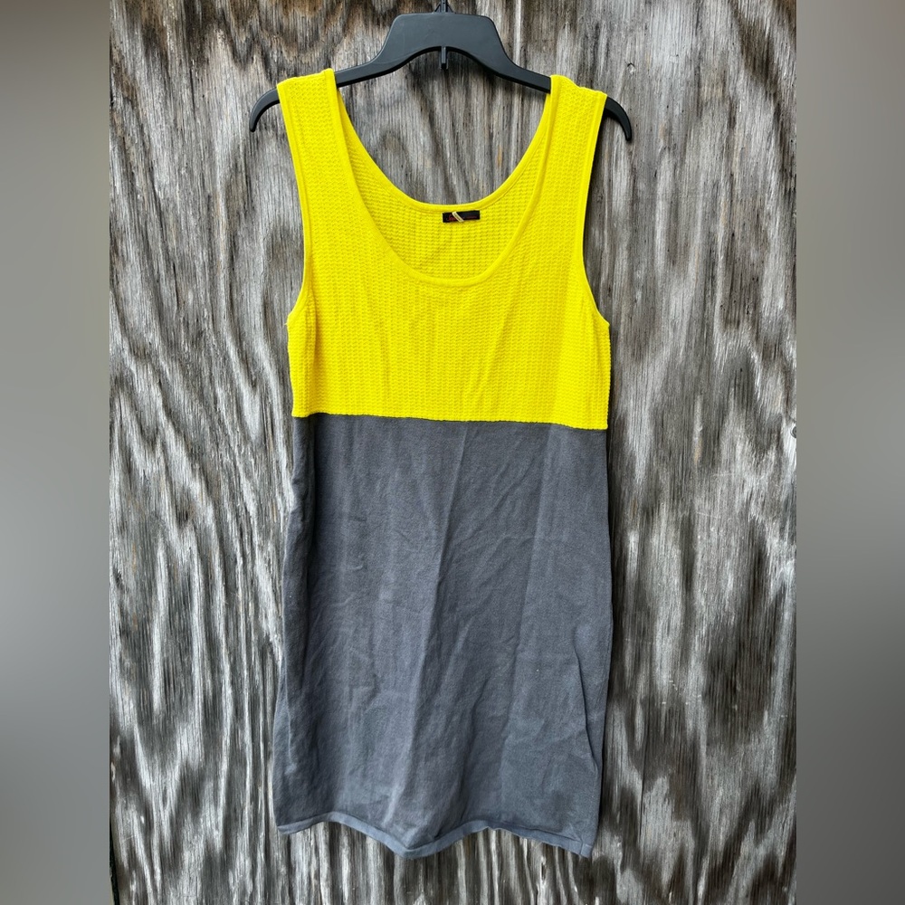 Sofia by Sofia Vergara Yellow and Gray Dress large sleeveless women